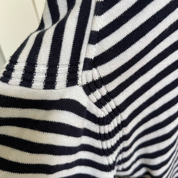 Michael Stars Navy Striped Sweater. Size Large. - Picture 4 of 7